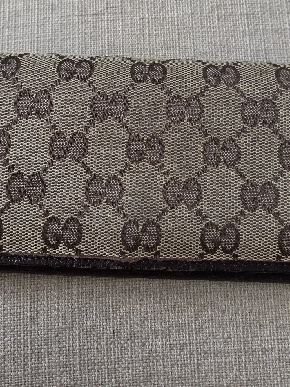 Gucci Beige Canvas Wallet with Brown GG Monogram - Picture 2 of 14